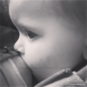 Tétée presque 9 mois - bébé bergamote