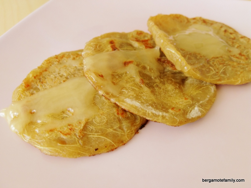 pancakes à la rhubarbe sans gluten lait oeuf - bergamote family (2)