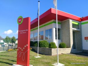 mini-babybel-rouge-evron-bergamote-family-1